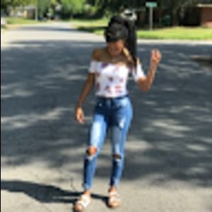 Meet your Posher, Shakiah